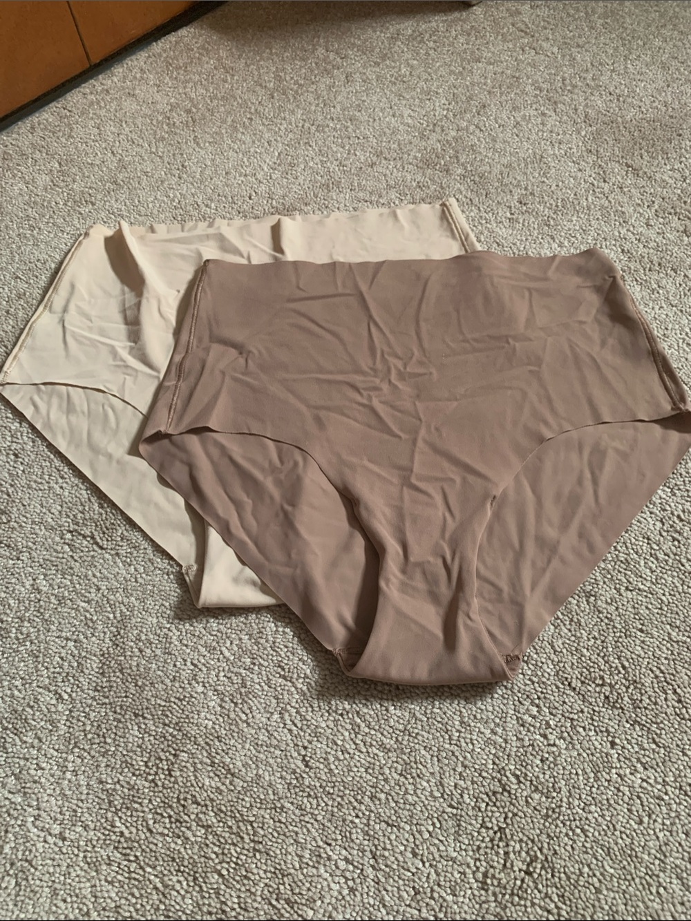 Old Navy High-Waisted No-Show Brief Underwear Panties - 4 pack